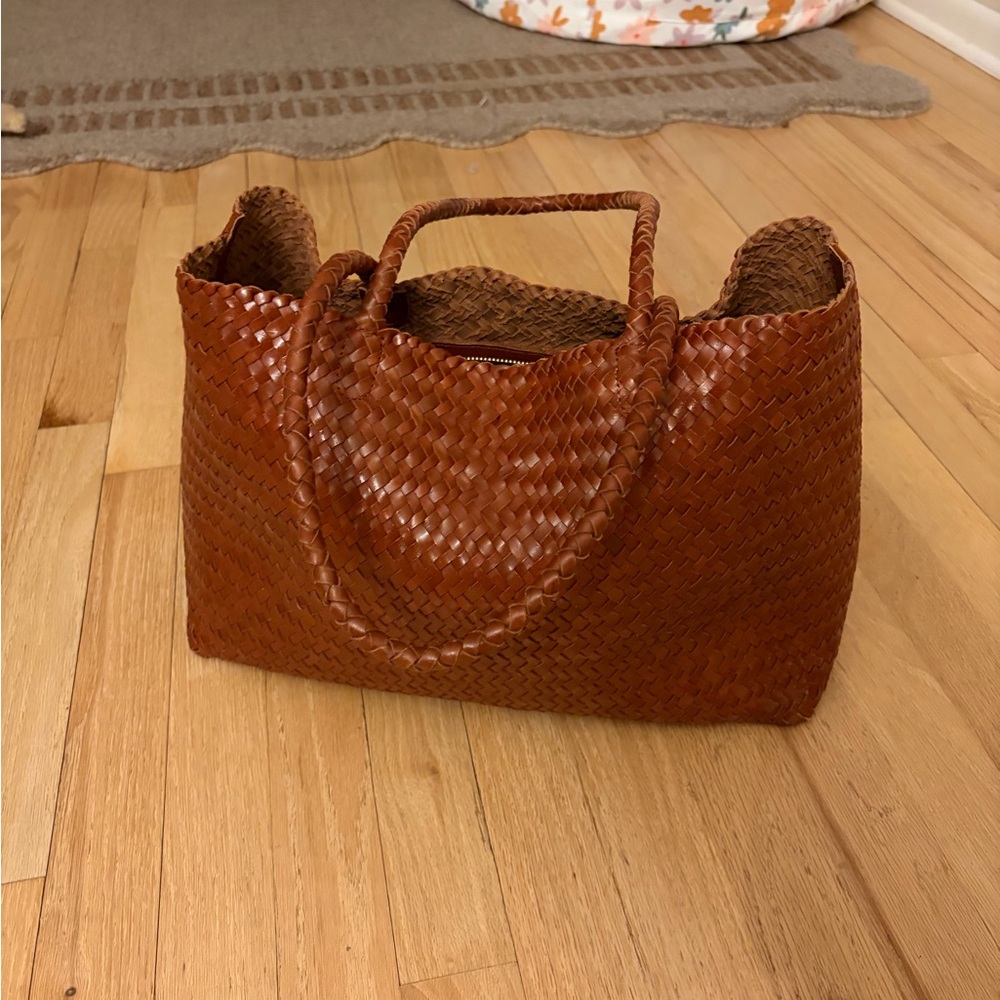 Woven Leather Tote Bag in Cognac